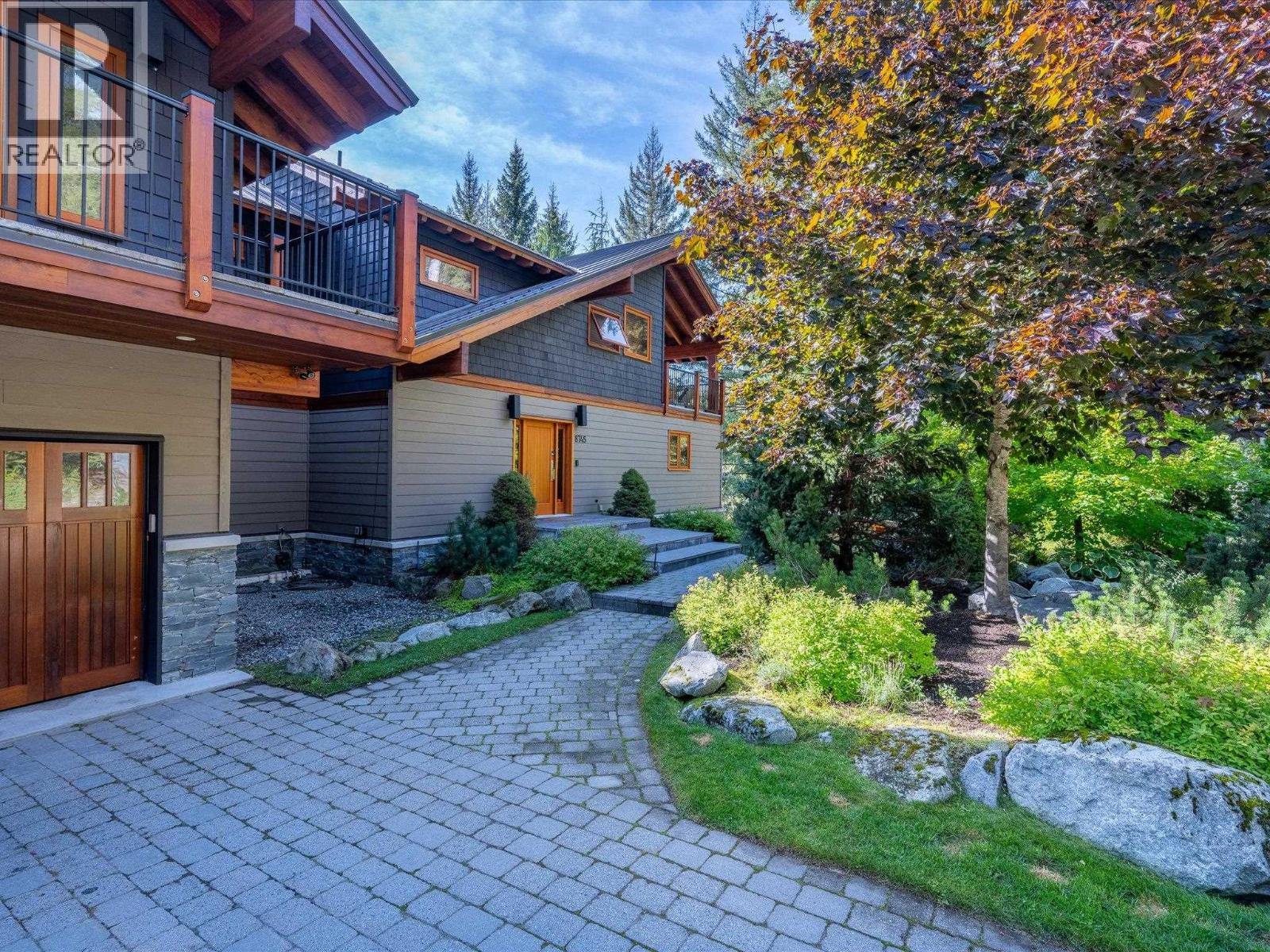 8745 IDYLWOOD PLACE, Whistler