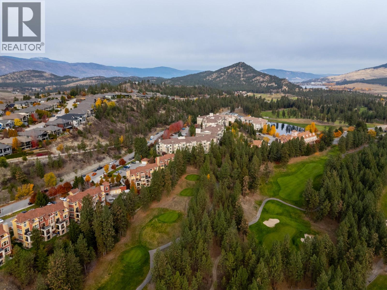 201 1795 Country Club Drive, Kelowna