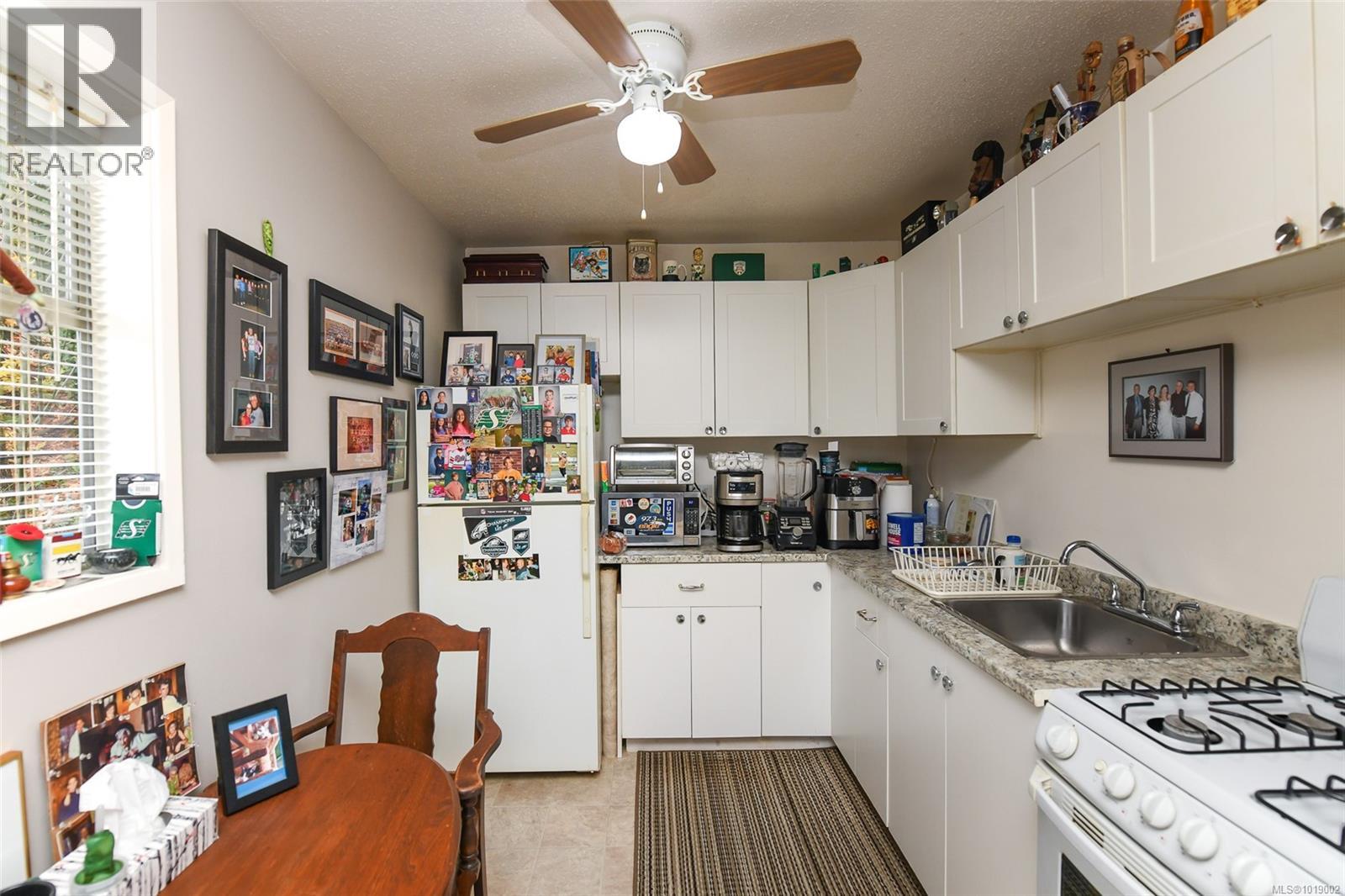 521 WINDSLOW RD - 16