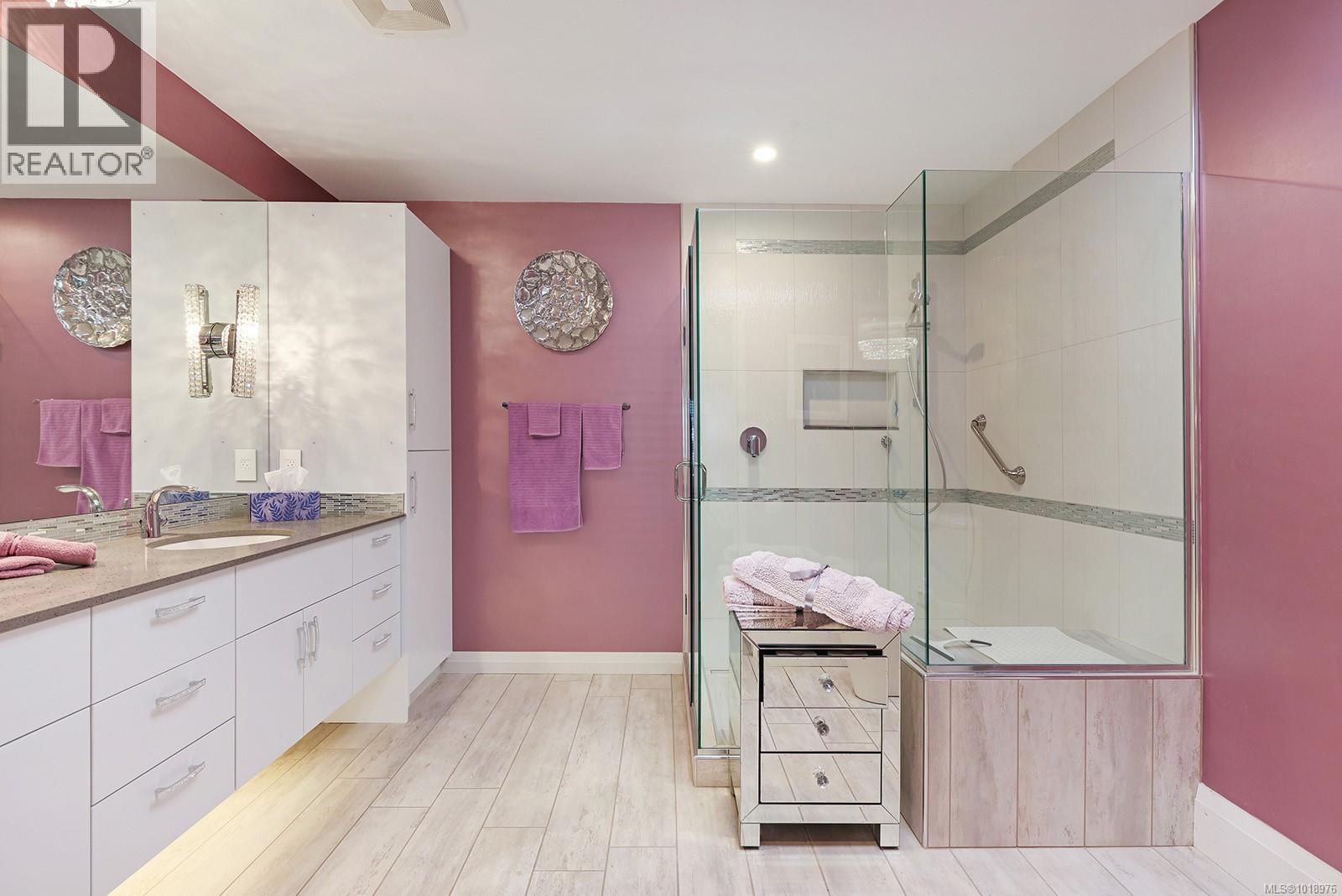 4 3100 Kensington Cres, Courtenay