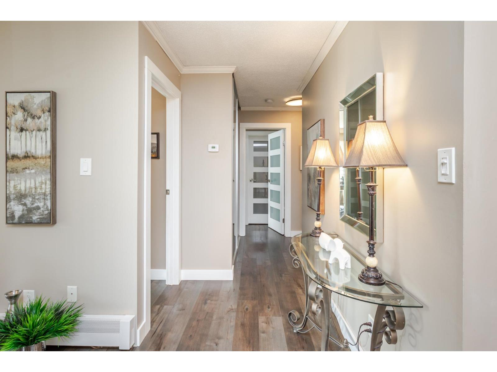 305 1351 MARTIN STREET, White Rock