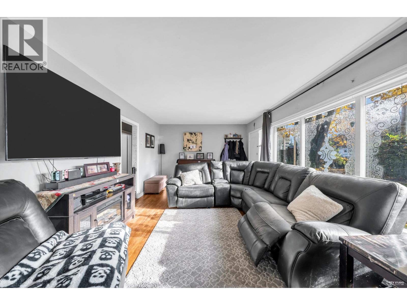 735 LEA AVENUE, Coquitlam