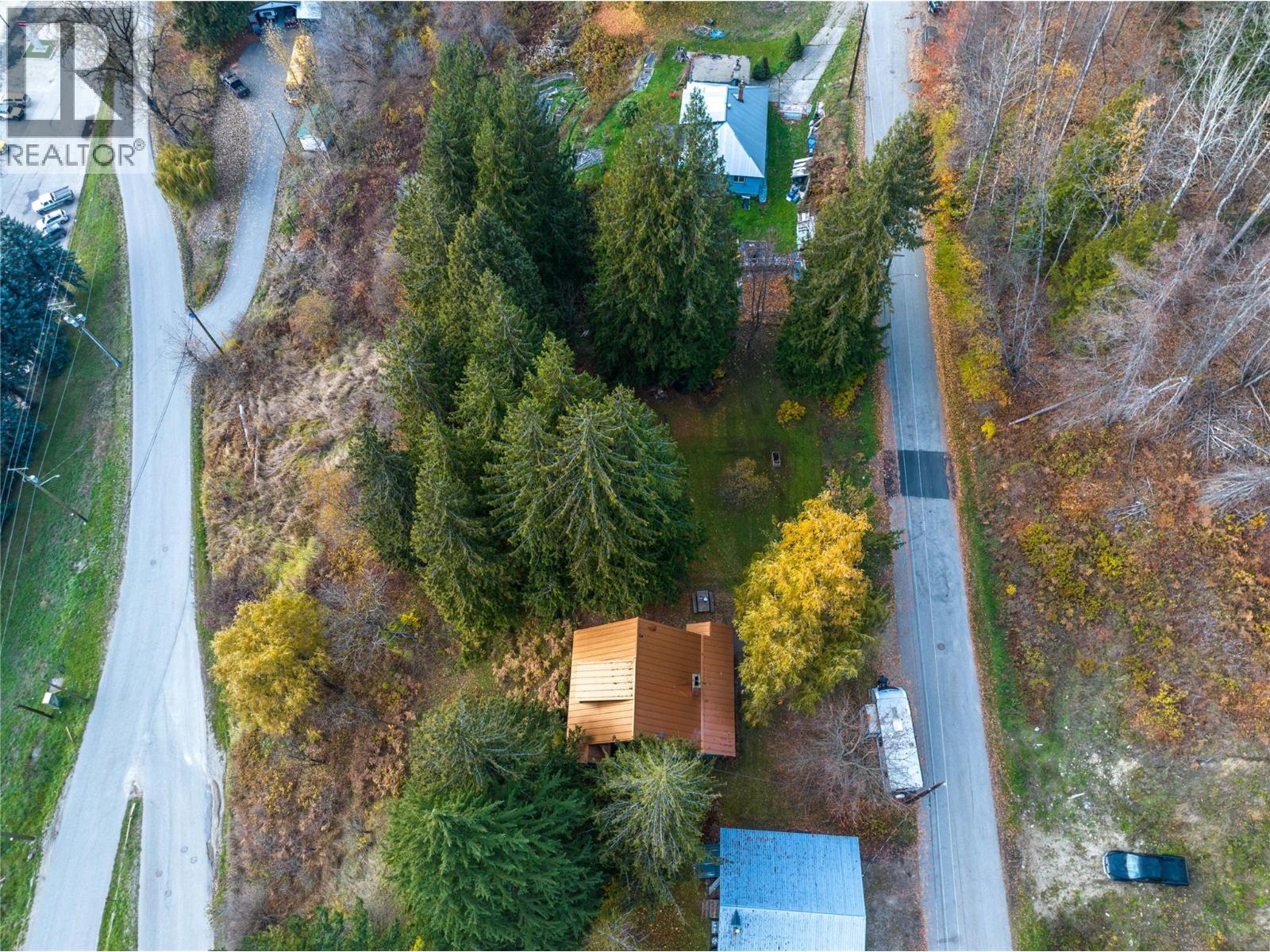 125 Maple Street, Revelstoke