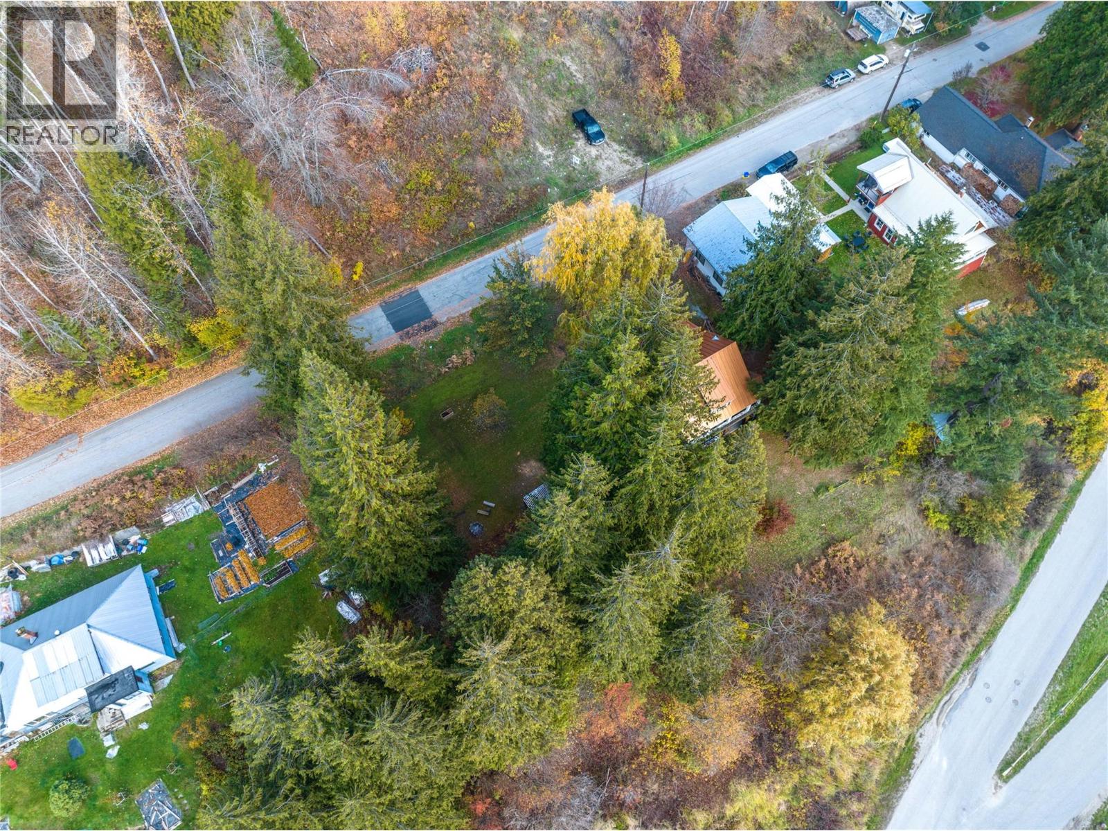 125 Maple Street, Revelstoke