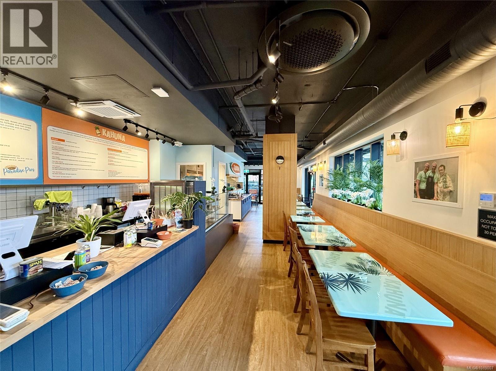 102 515 Chatham St, Victoria