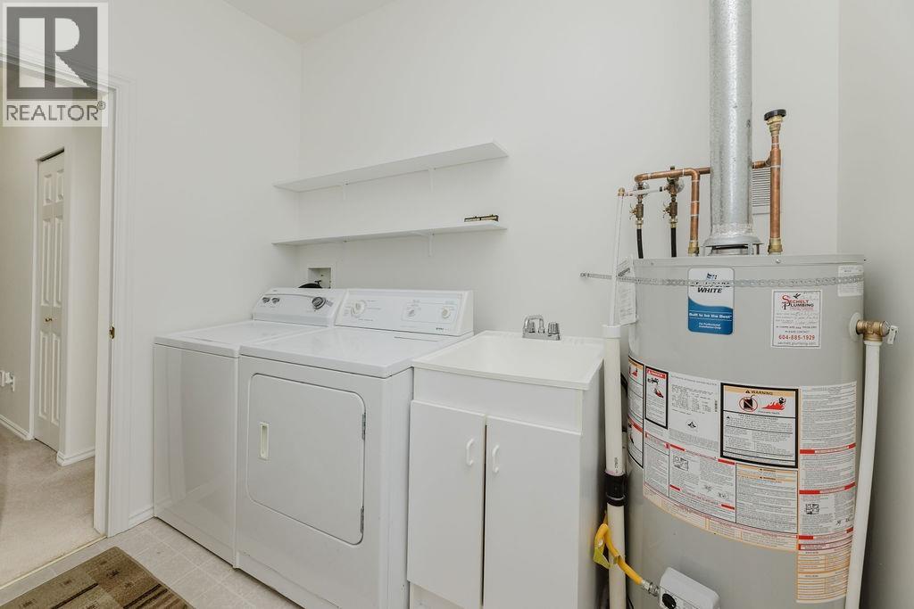 6307 HOMESTEAD AVENUE, Sechelt