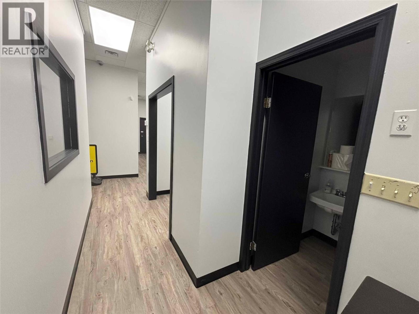  3054 Skaha Lake Road, Penticton