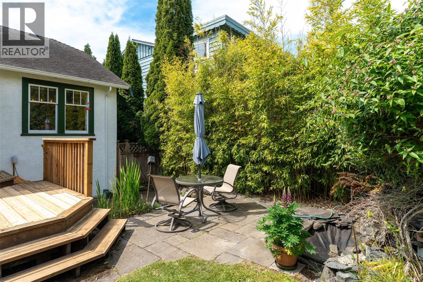  1924 Forrester Street, Saanich
