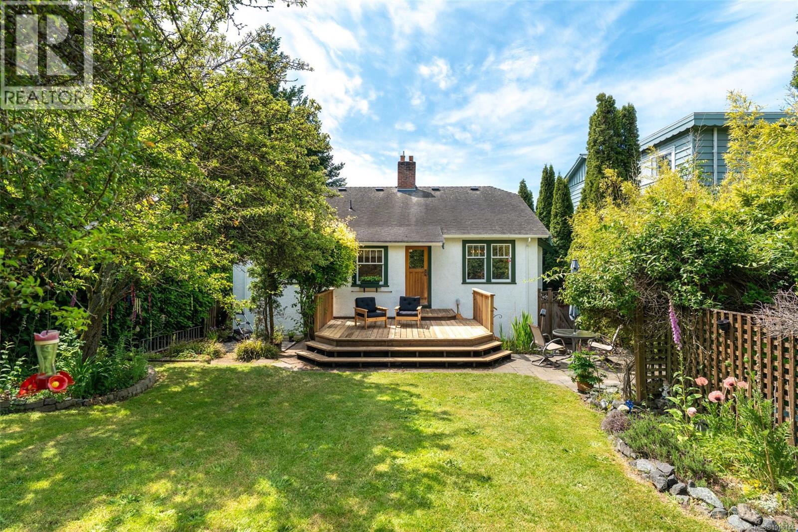  1924 Forrester Street, Saanich