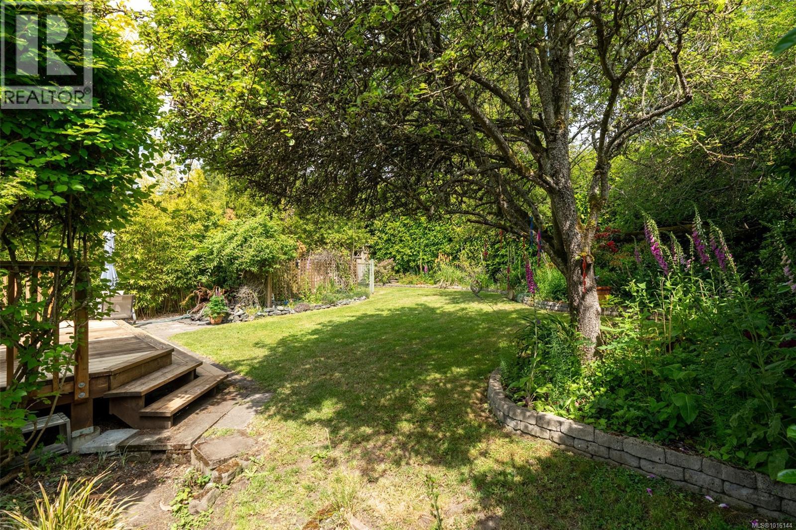  1924 Forrester Street, Saanich