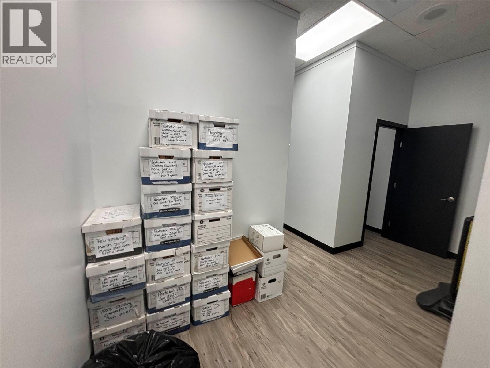  3054 Skaha Lake Road, Penticton