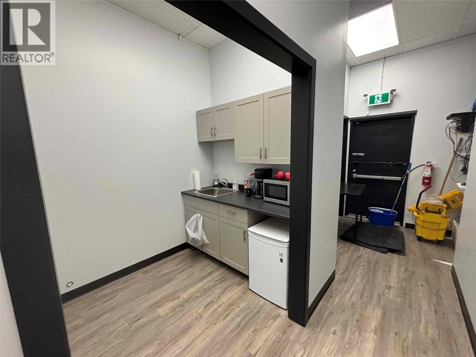  3054 Skaha Lake Road, Penticton