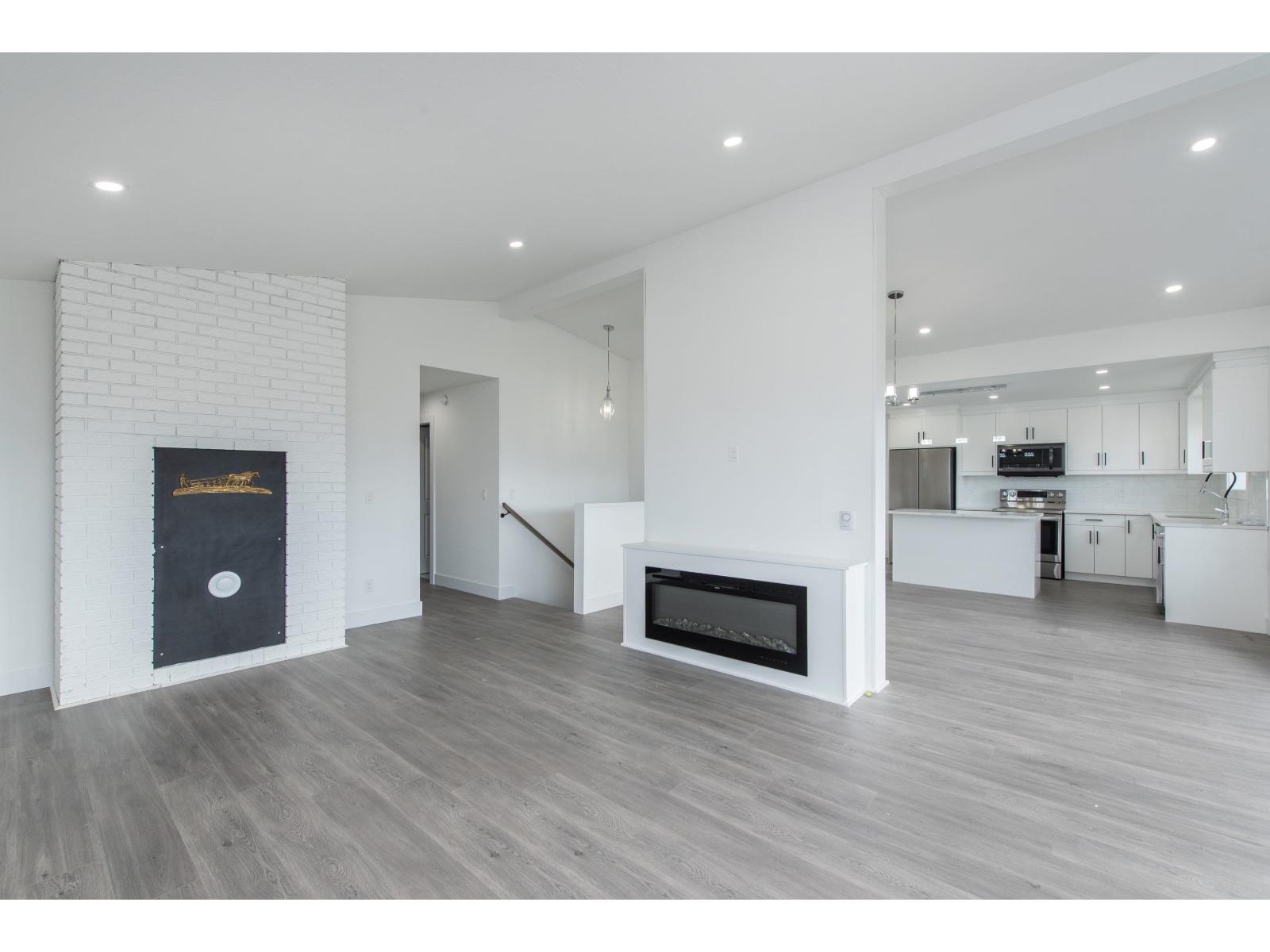 47005 YALE ROAD, Little Mountain, Chilliwack