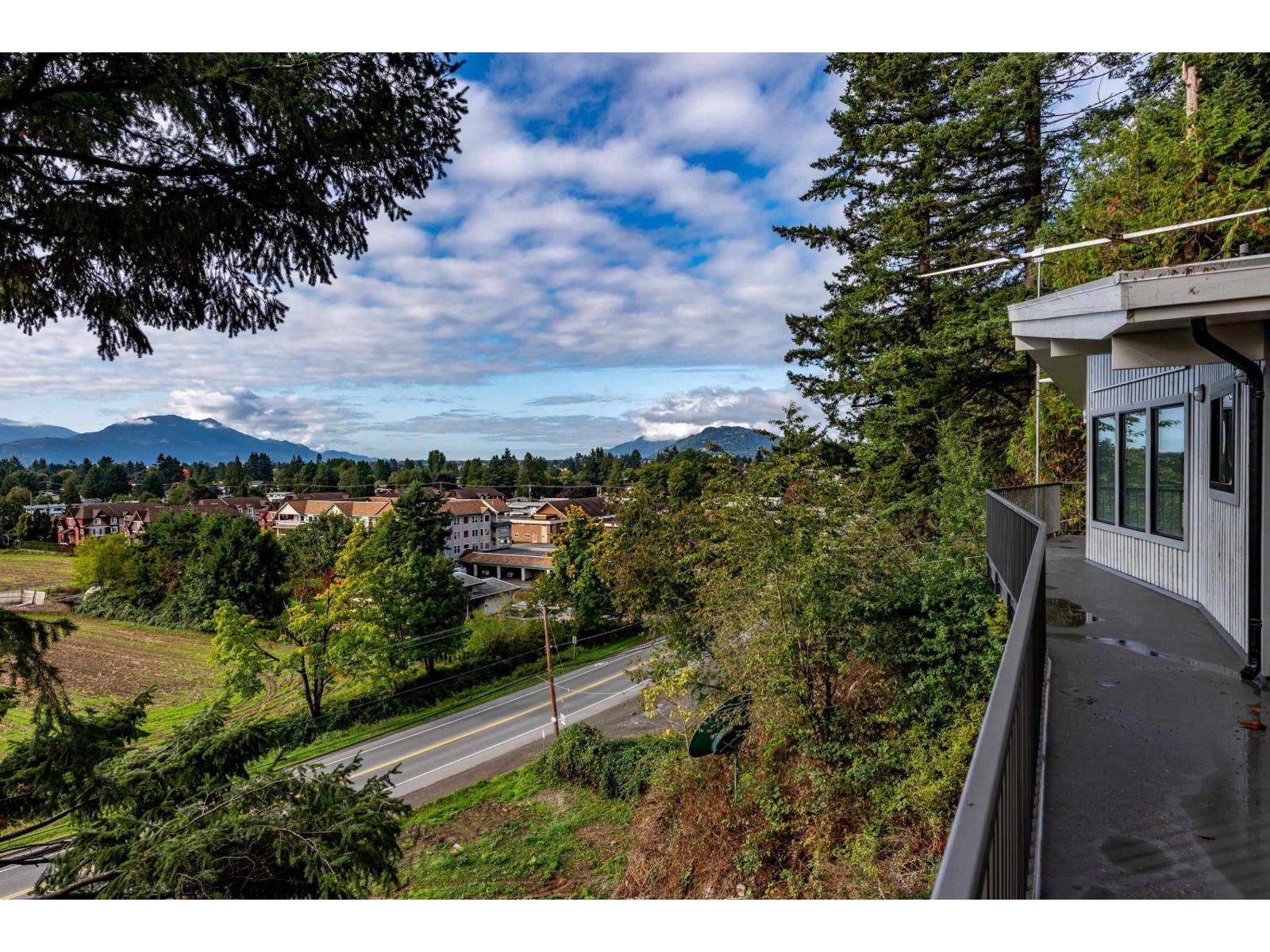47005 YALE ROAD, Little Mountain, Chilliwack