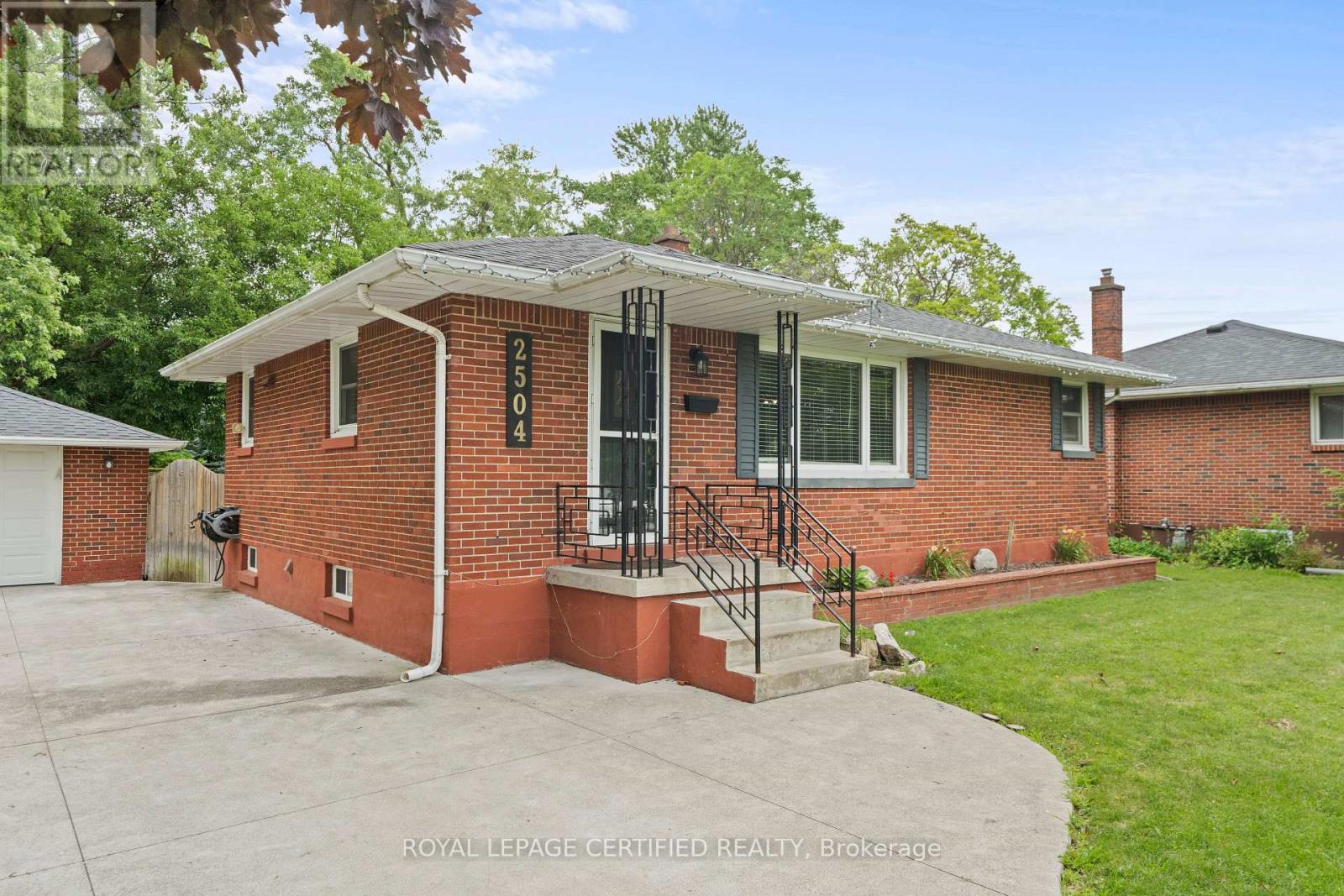 2504 ASKIN AVENUE - 2