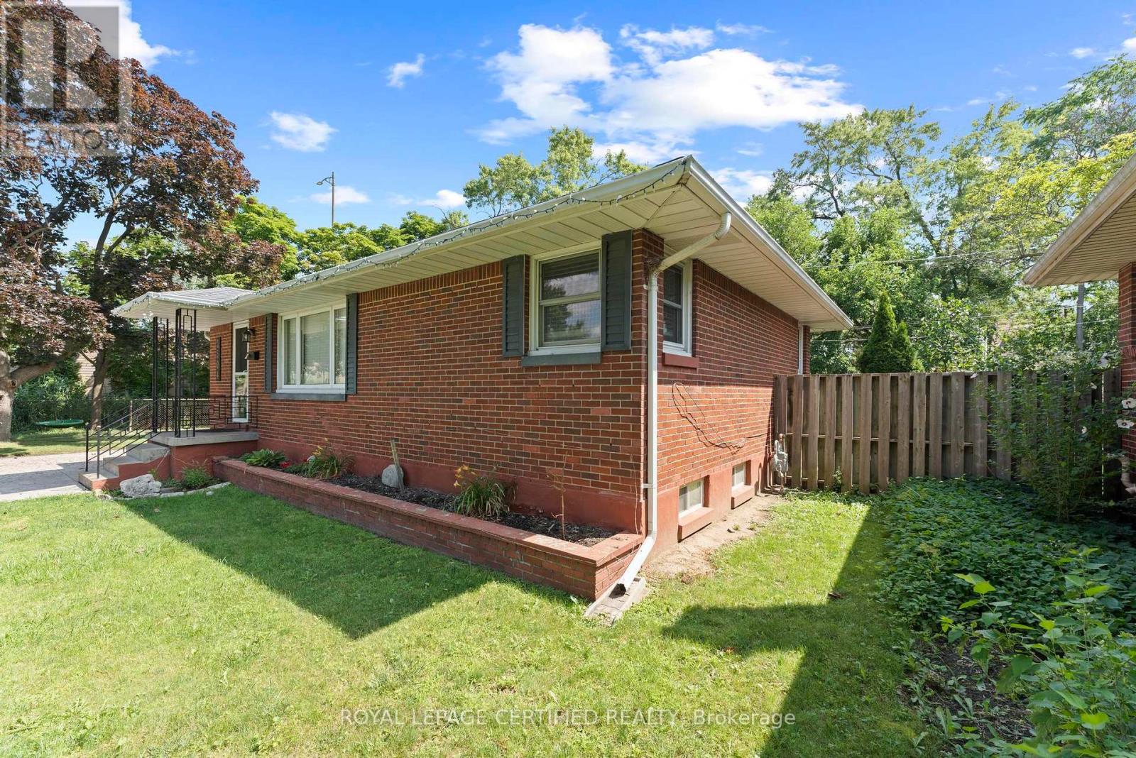 2504 ASKIN AVENUE - 4