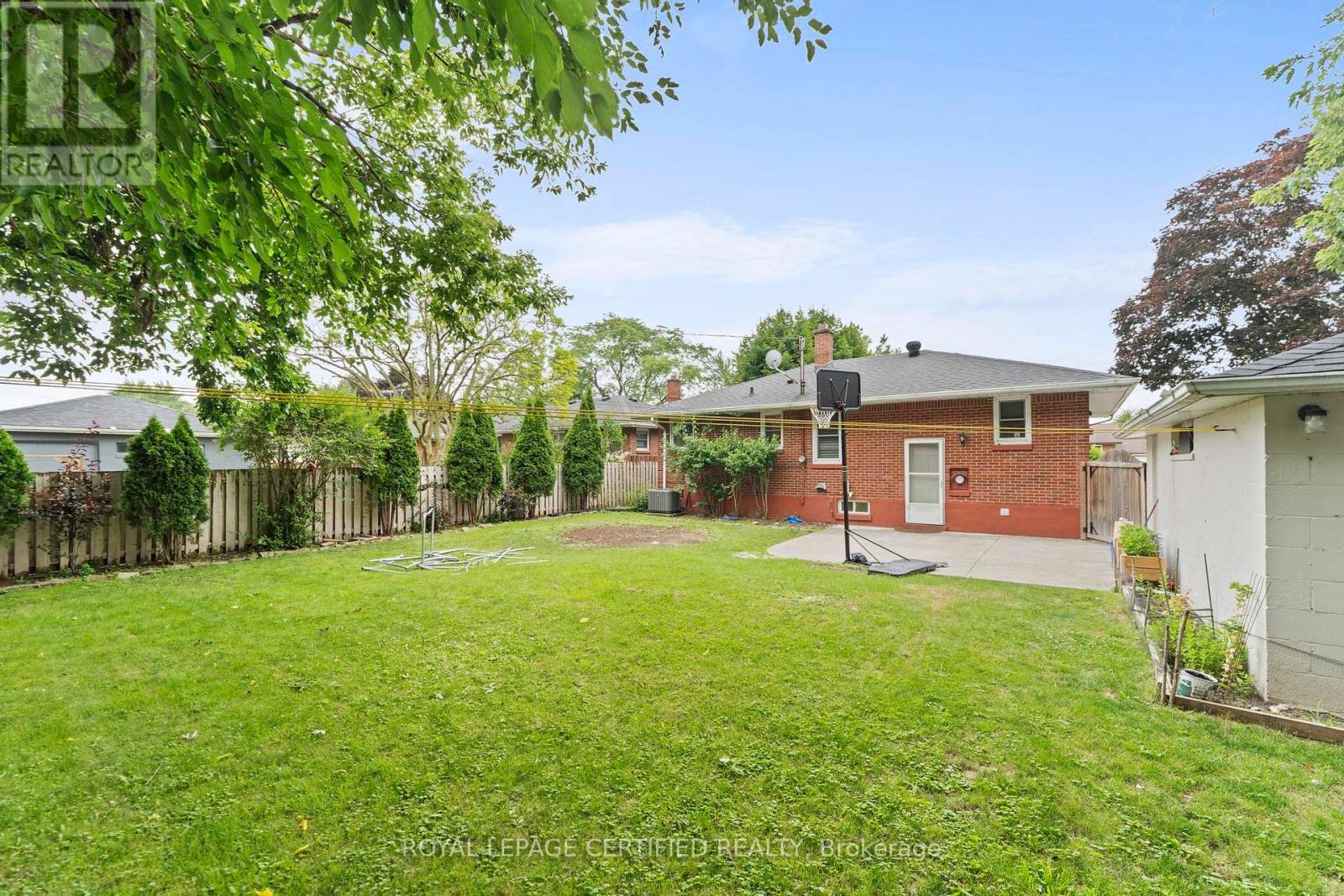 2504 ASKIN AVENUE - 36