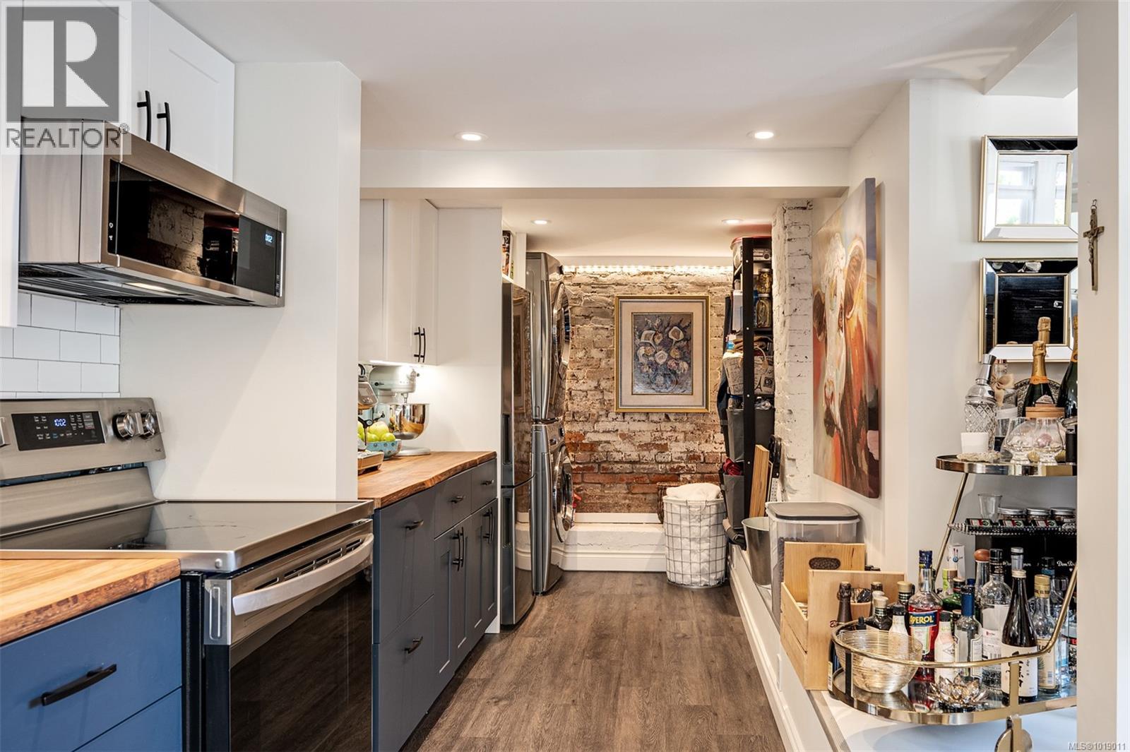 1141 Fort St, Victoria