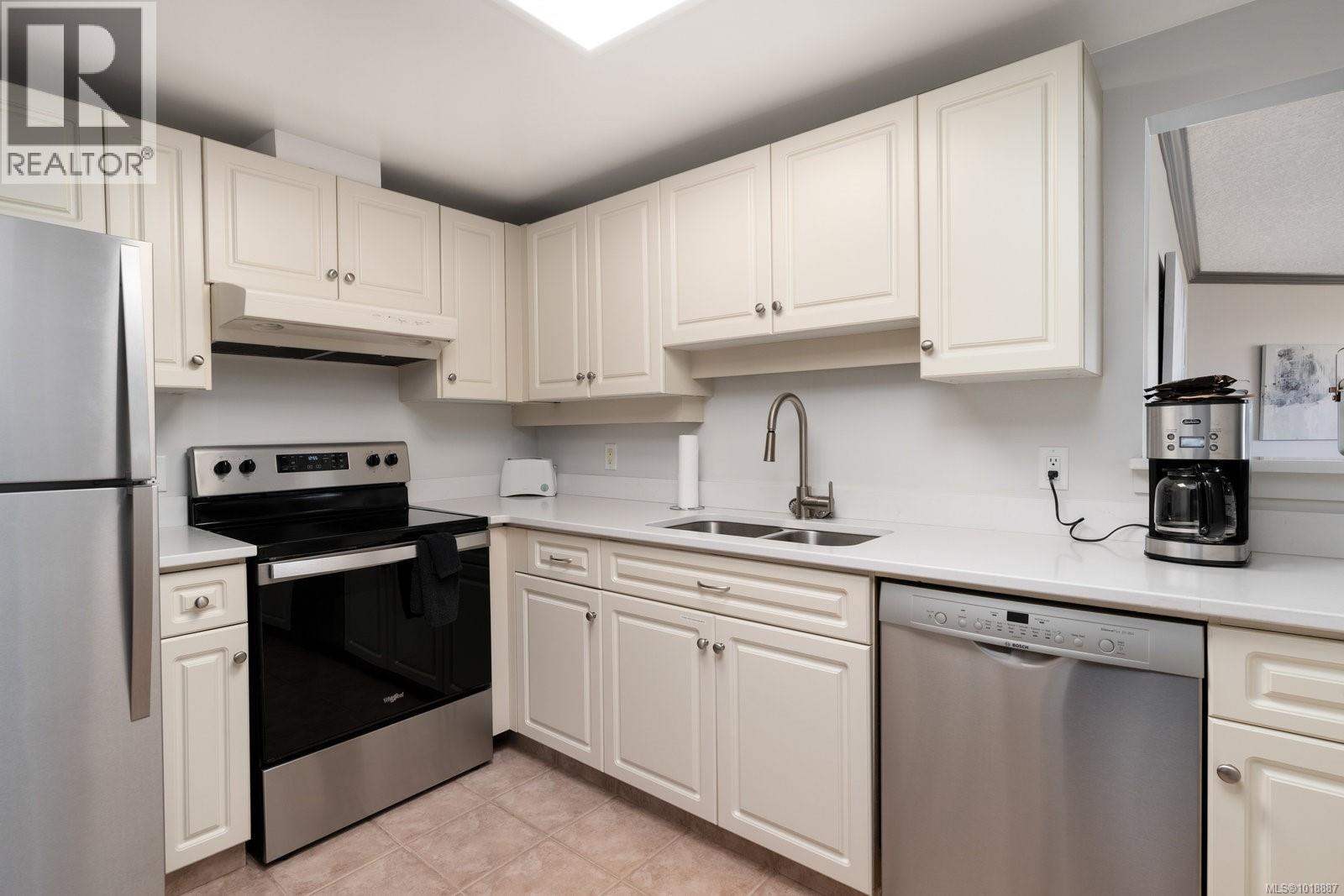 401 1234 Wharf Street, Victoria