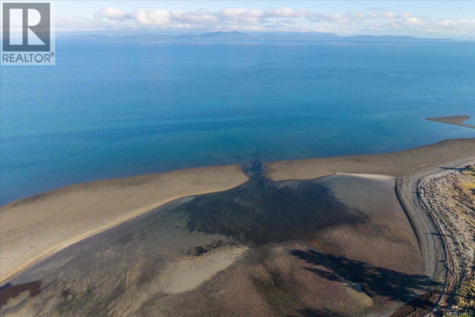 498 DALMATIAN Dr, Parksville