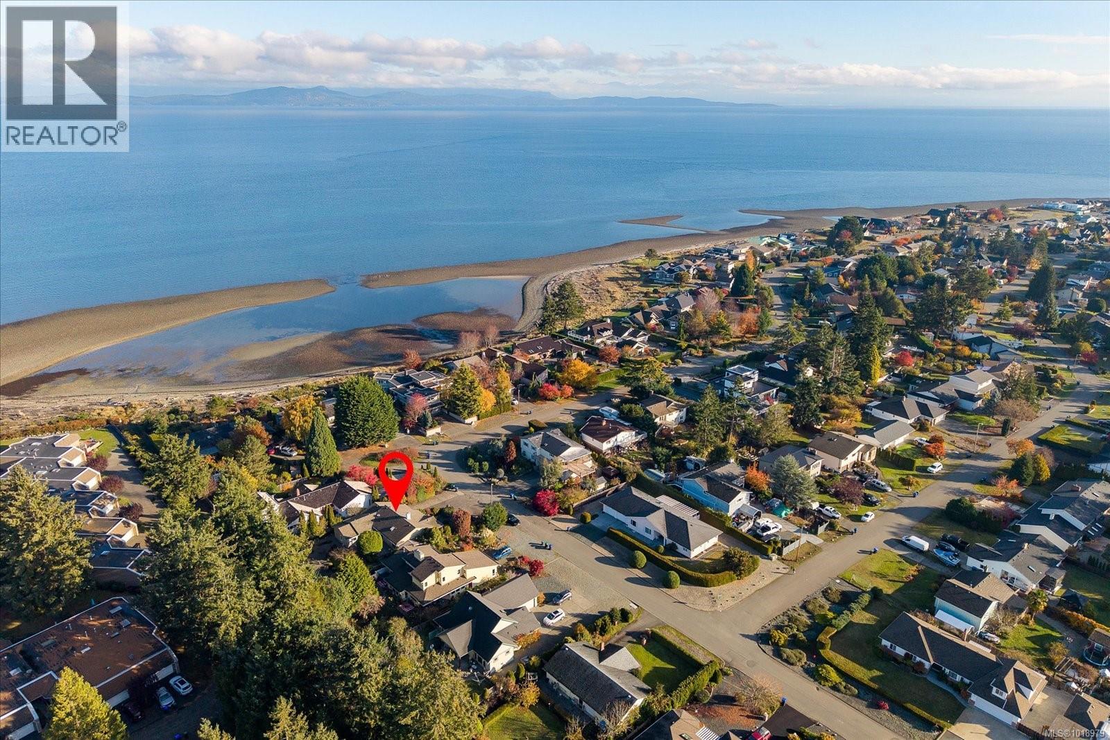 498 DALMATIAN Dr, Parksville