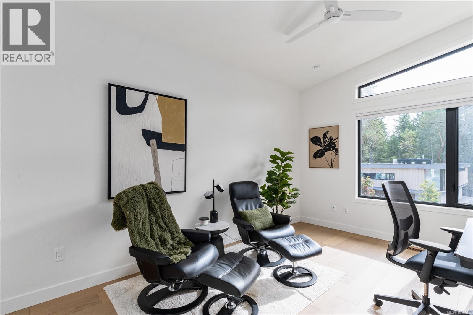 640 Medalist Ave, Colwood