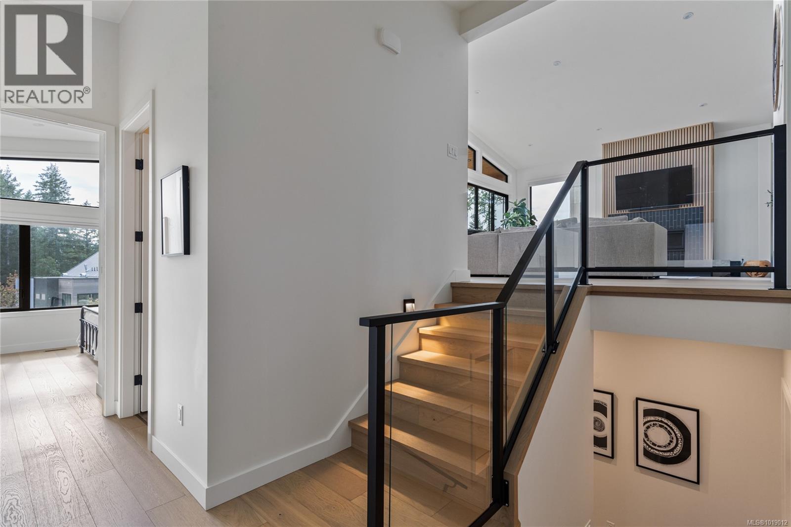 640 Medalist Ave, Colwood