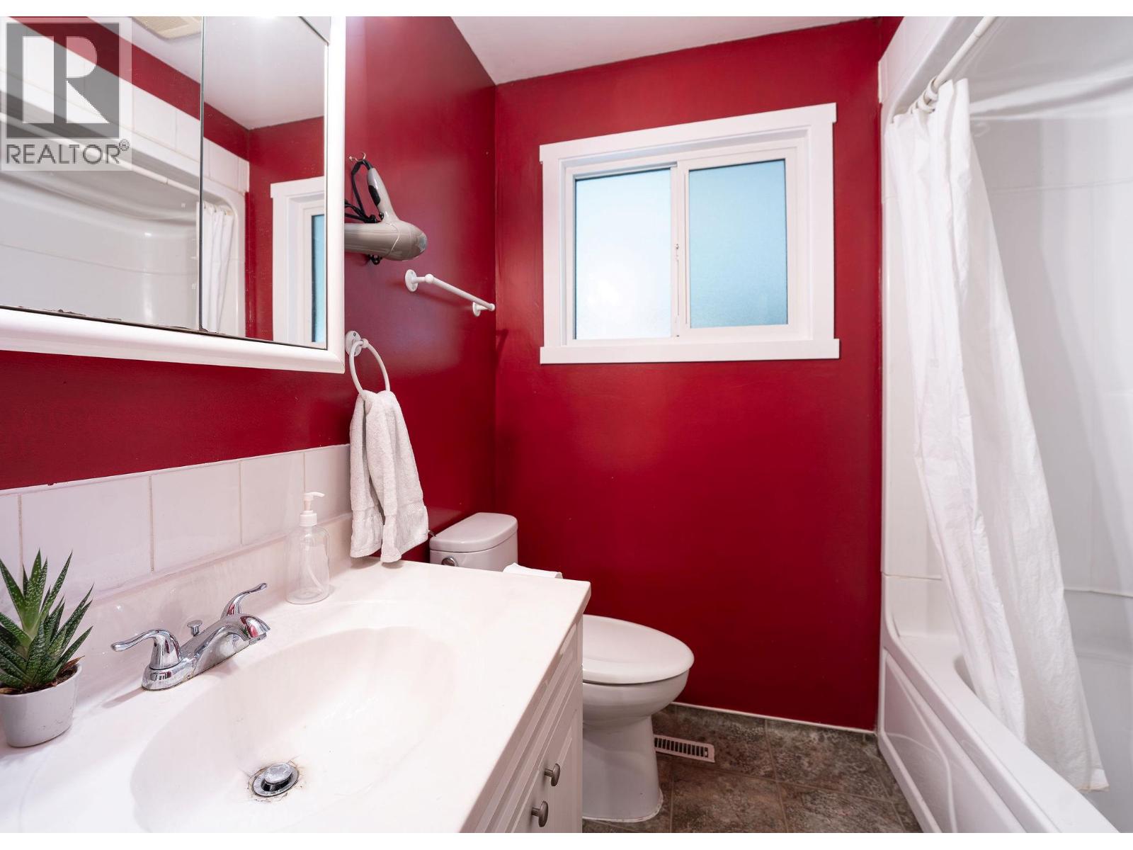 1971 Fairway Road Unit# A, Revelstoke