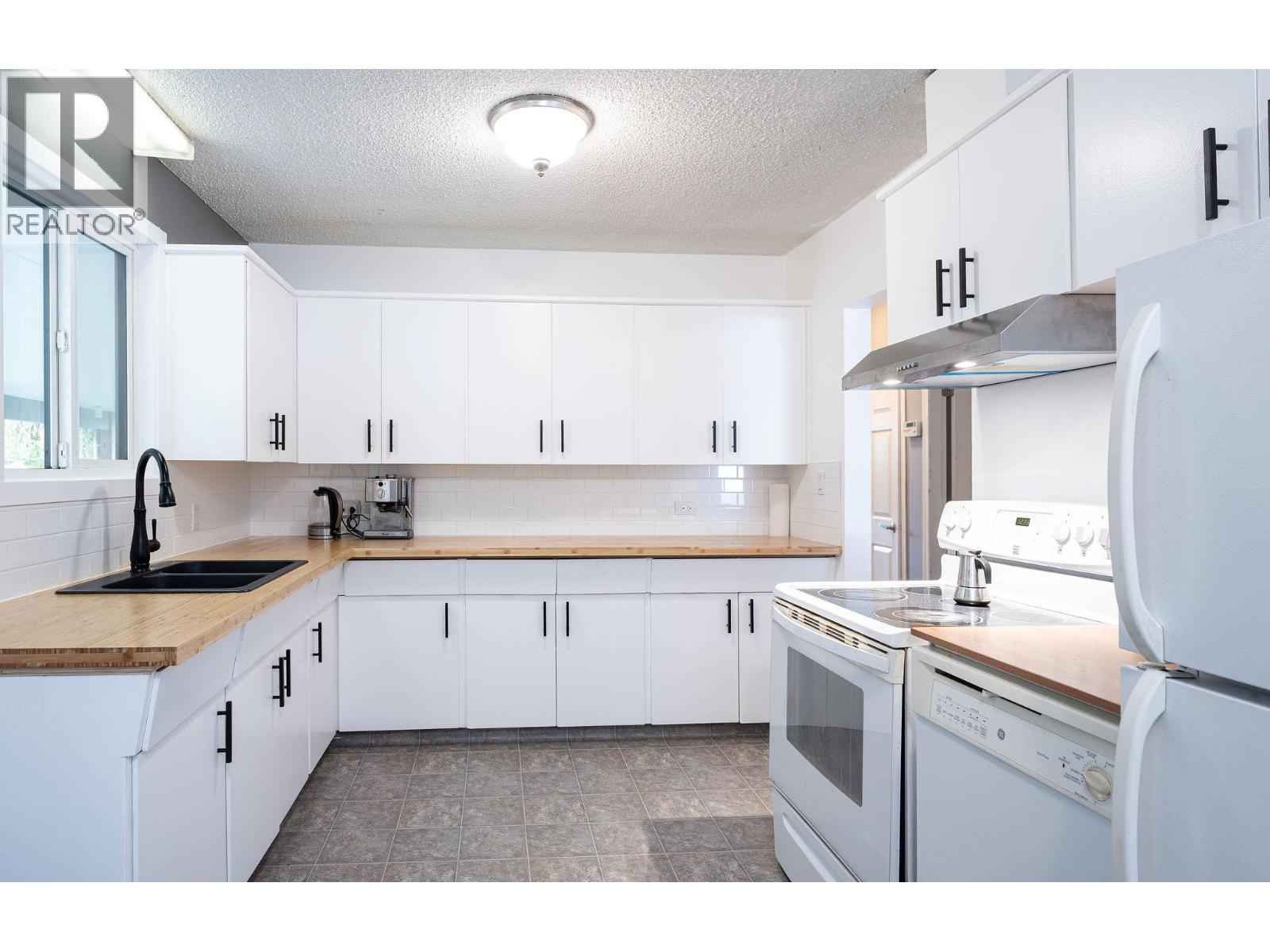 1971 Fairway Road Unit# A, Revelstoke