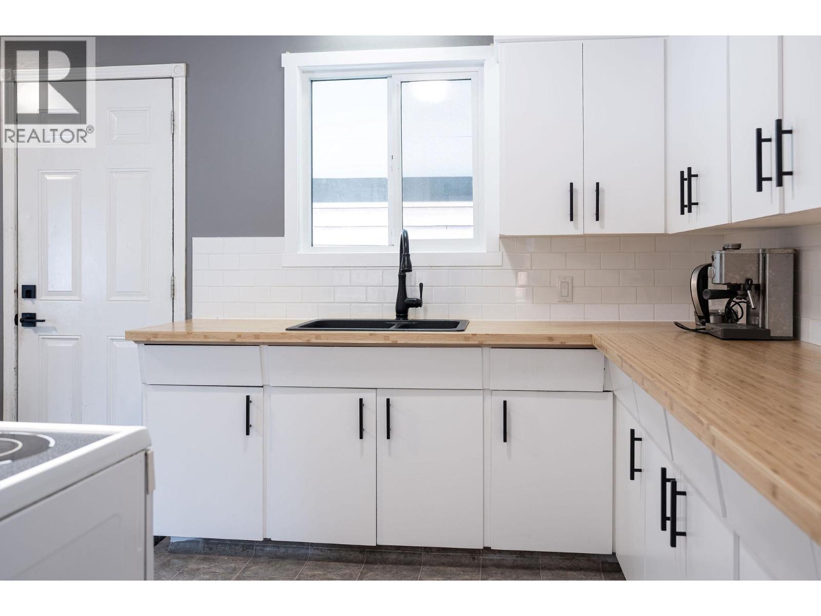 1971 Fairway Road Unit# A, Revelstoke