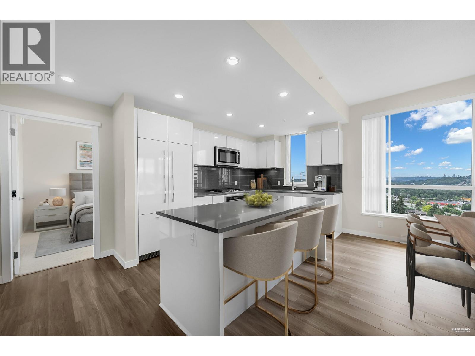 2404 3096 WINDSOR GATE, Coquitlam