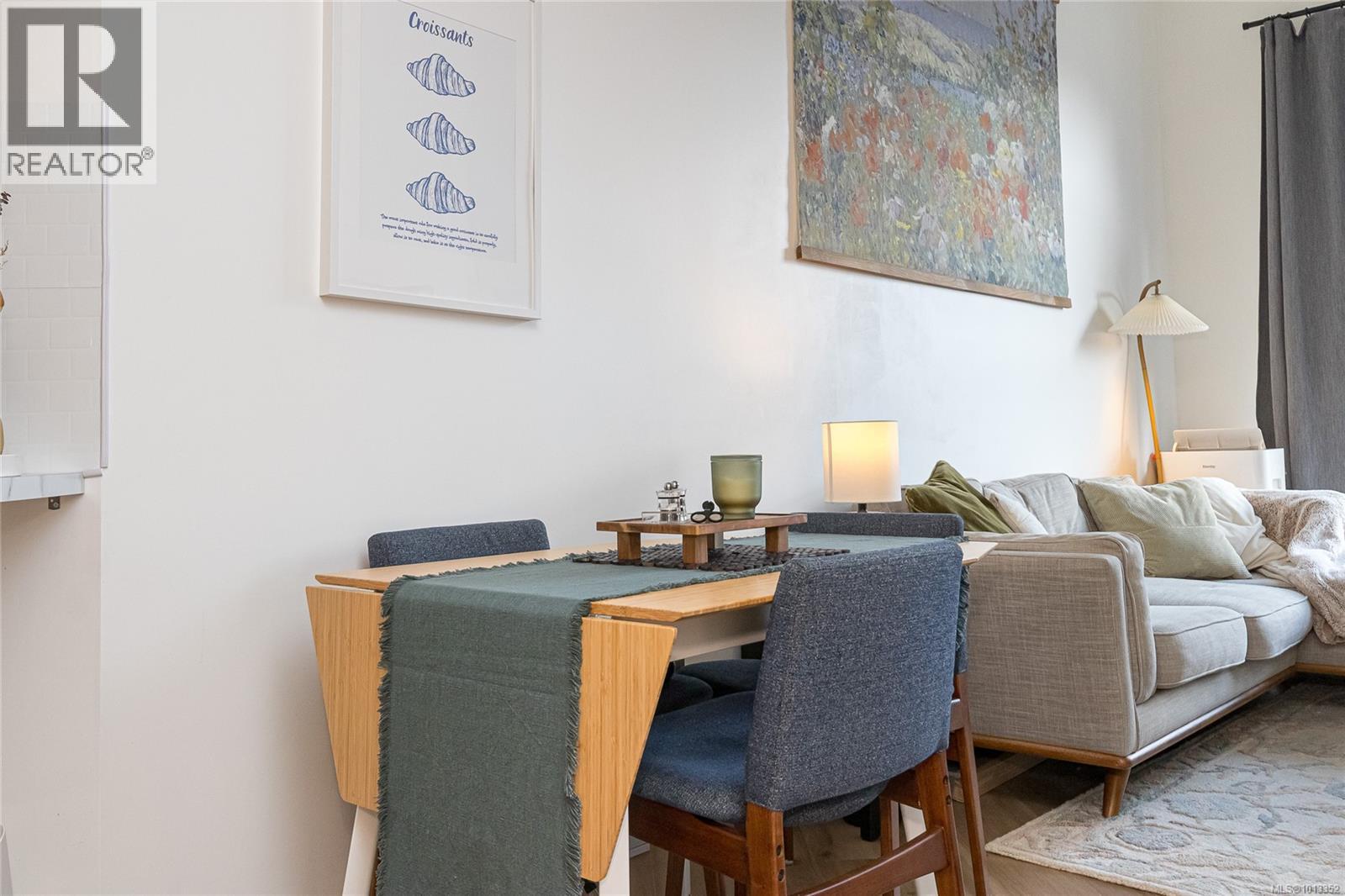 410 2560 Wark Street, Victoria