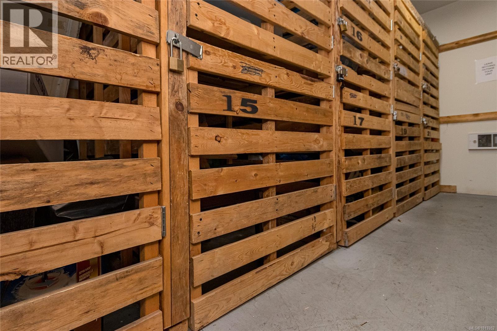 410 2560 Wark Street, Victoria