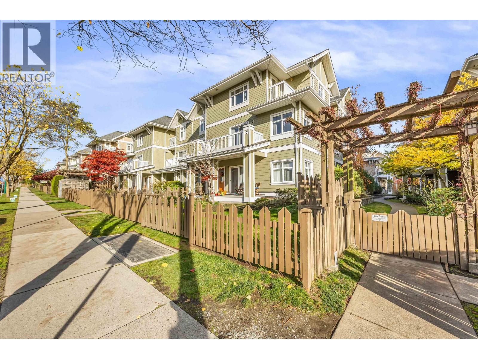 157 7388 MACPHERSON AVENUE, Burnaby