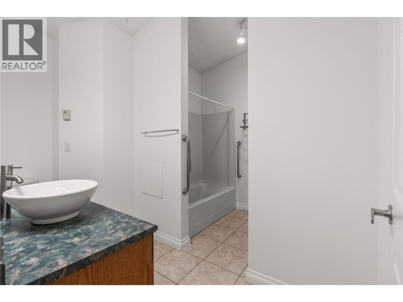 3 3502 24 Avenue, Vernon