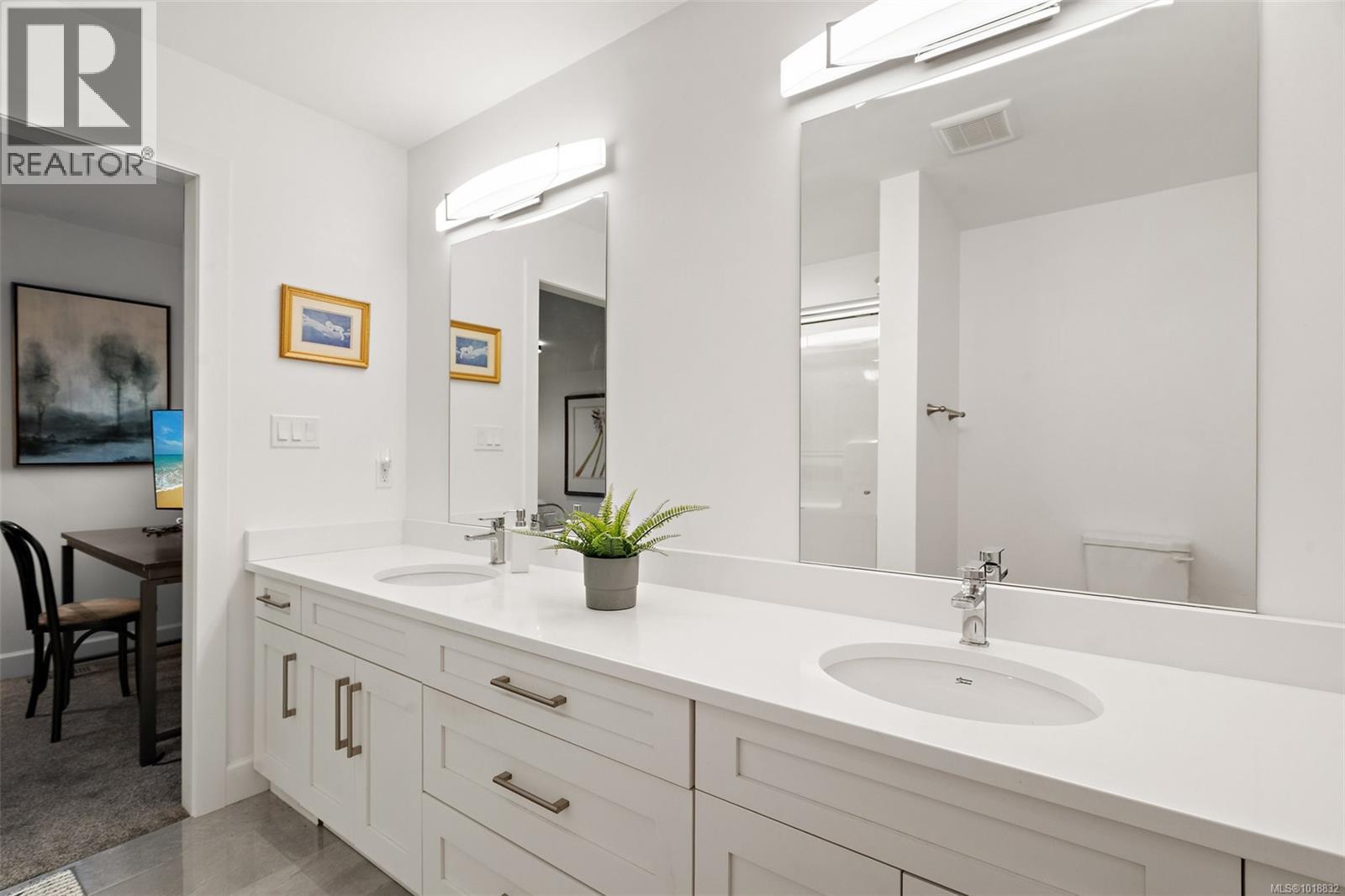 5869 Deuchars Dr, Duncan