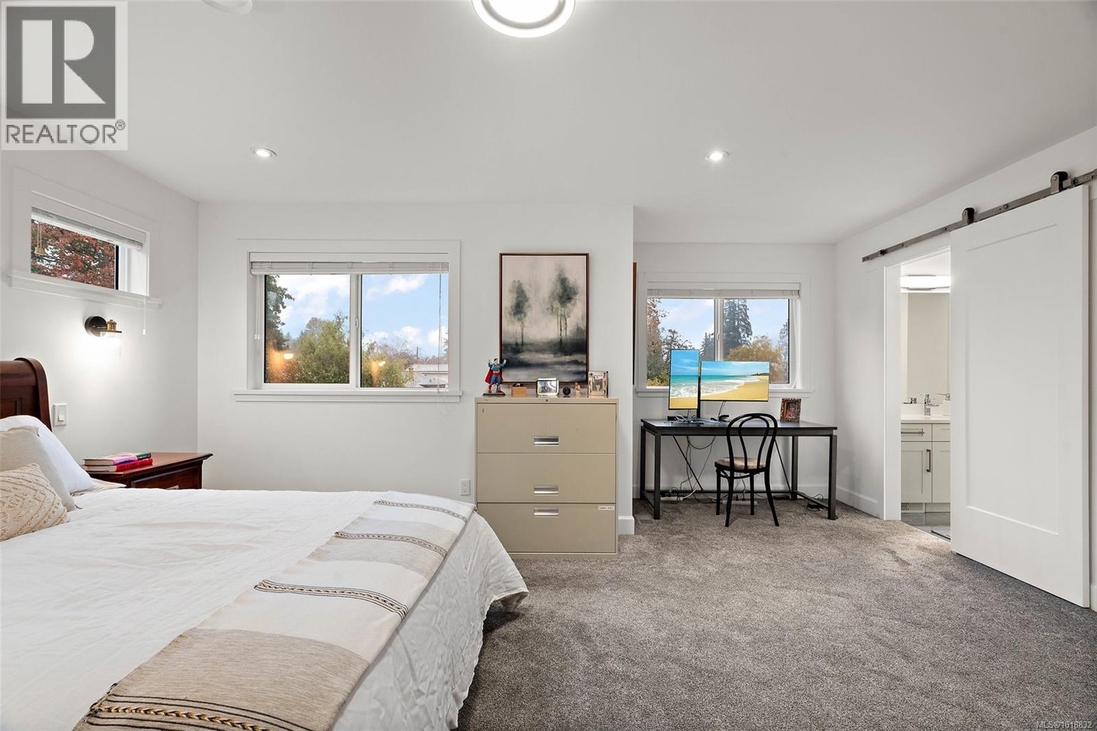 5869 Deuchars Dr, Duncan