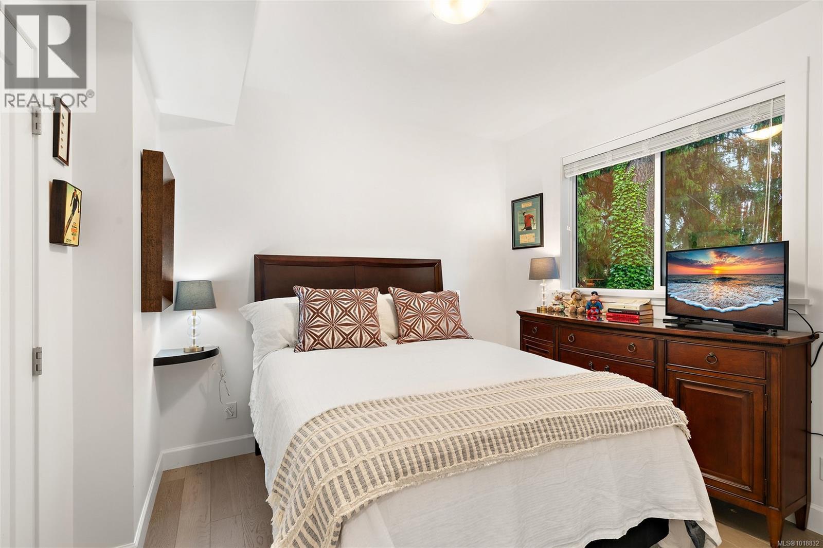 5869 Deuchars Dr, Duncan