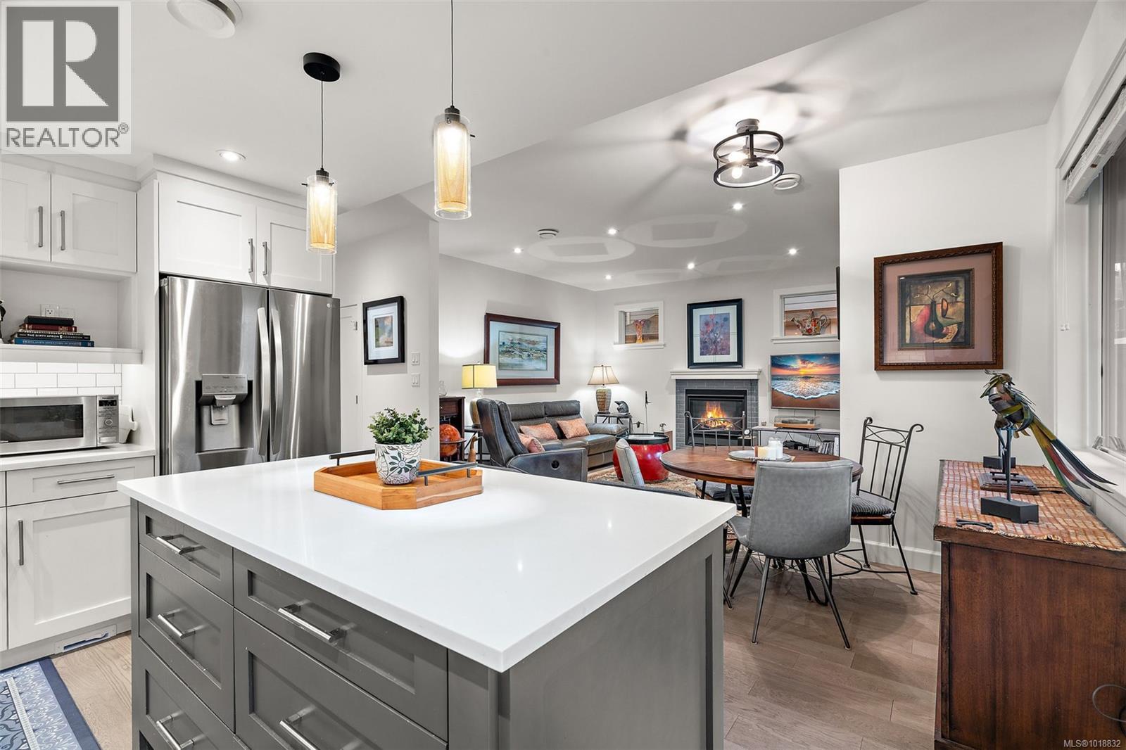 5869 Deuchars Dr, Duncan