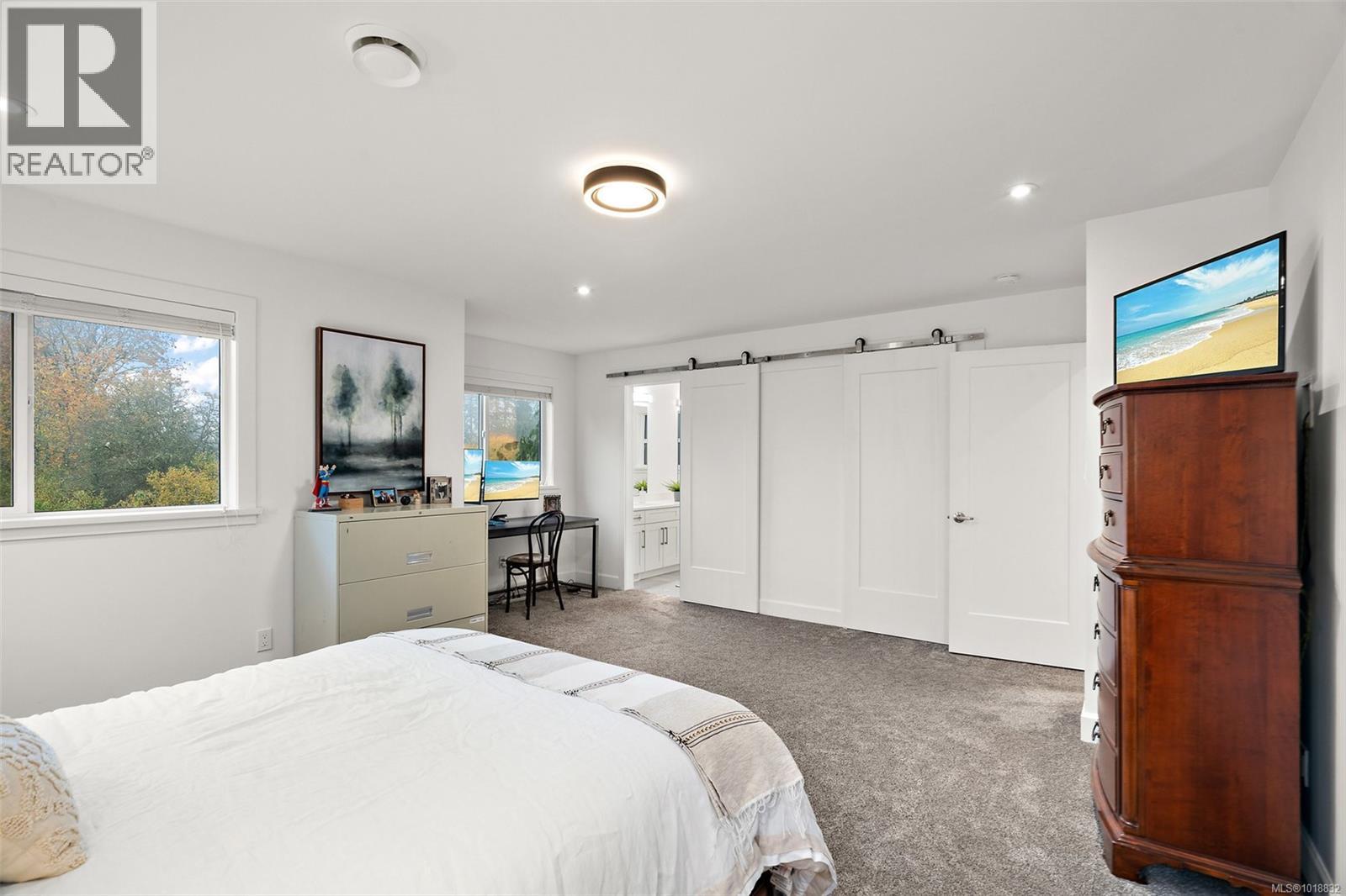 5869 Deuchars Dr, Duncan