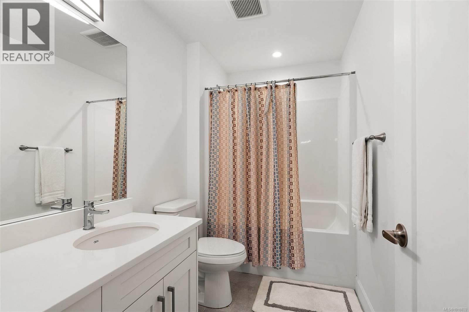 5869 Deuchars Dr, Duncan