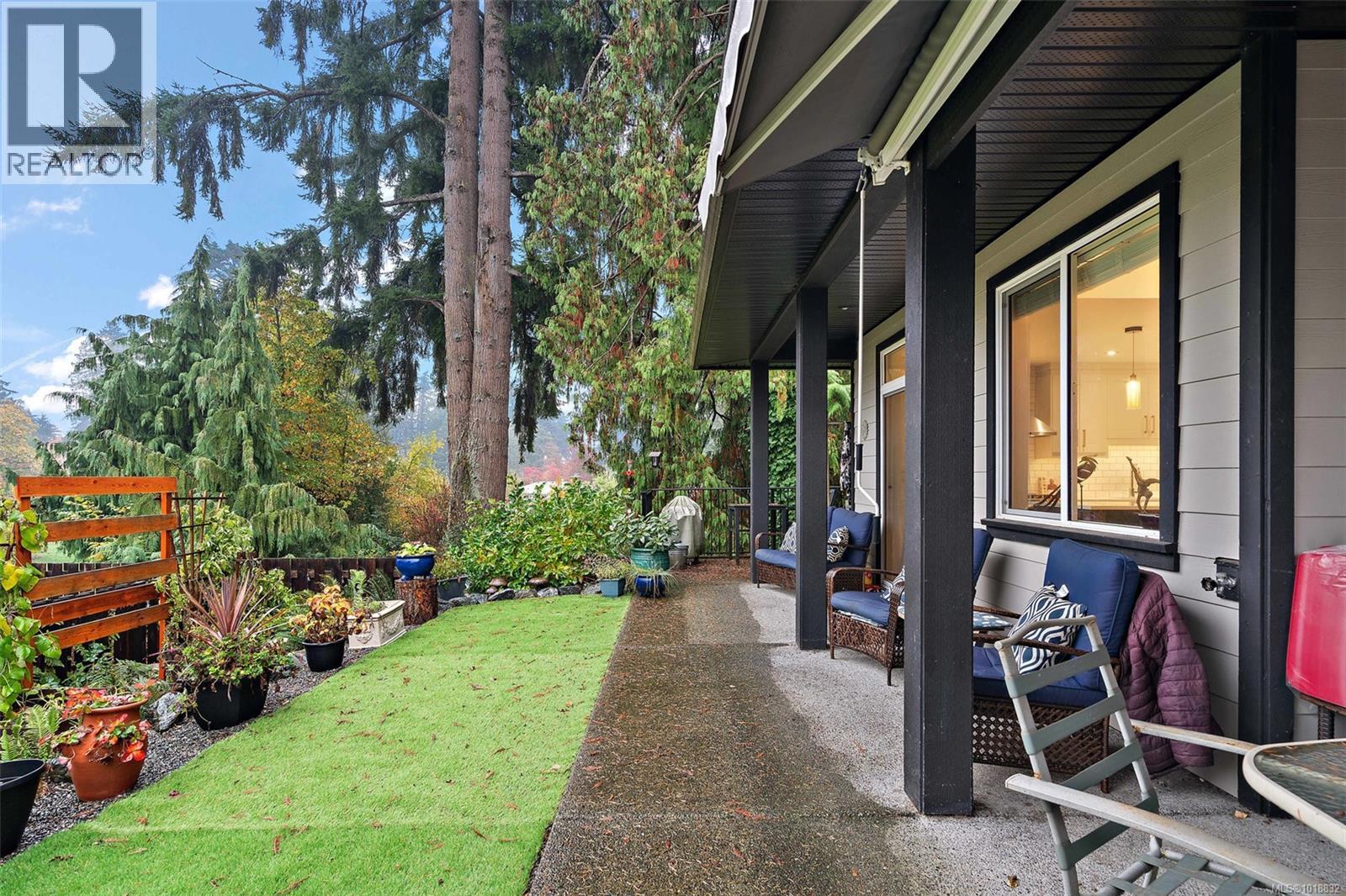 5869 Deuchars Dr, Duncan