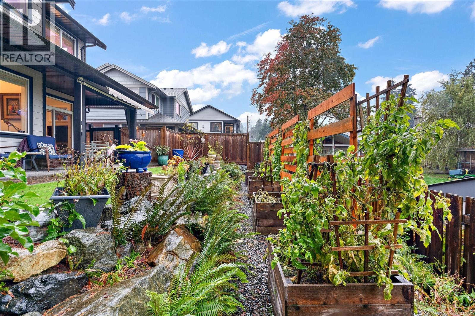 5869 Deuchars Dr, Duncan