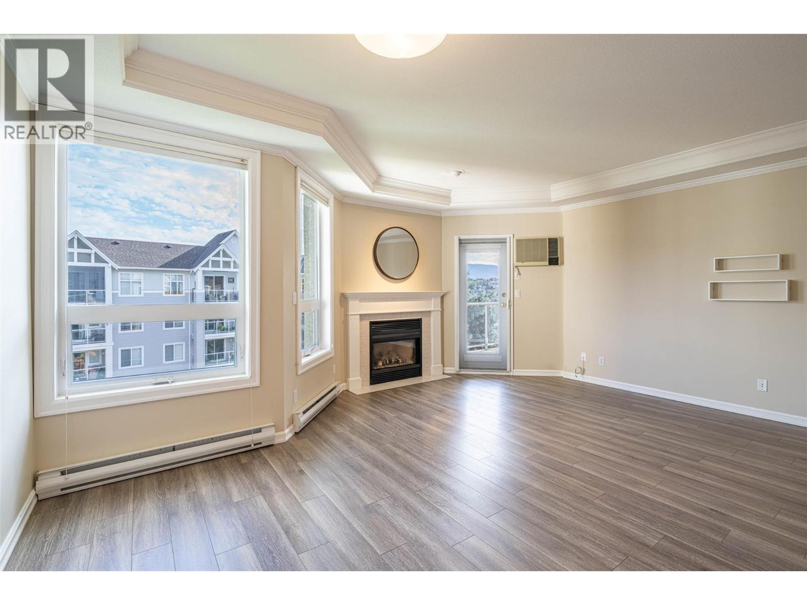 3300 Centennial Drive Unit# 411, Vernon