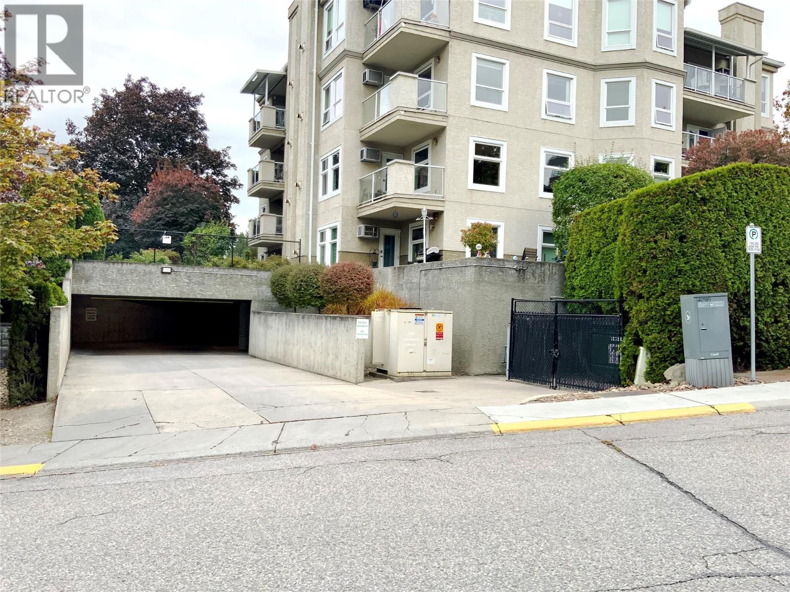 3300 Centennial Drive Unit# 411, Vernon