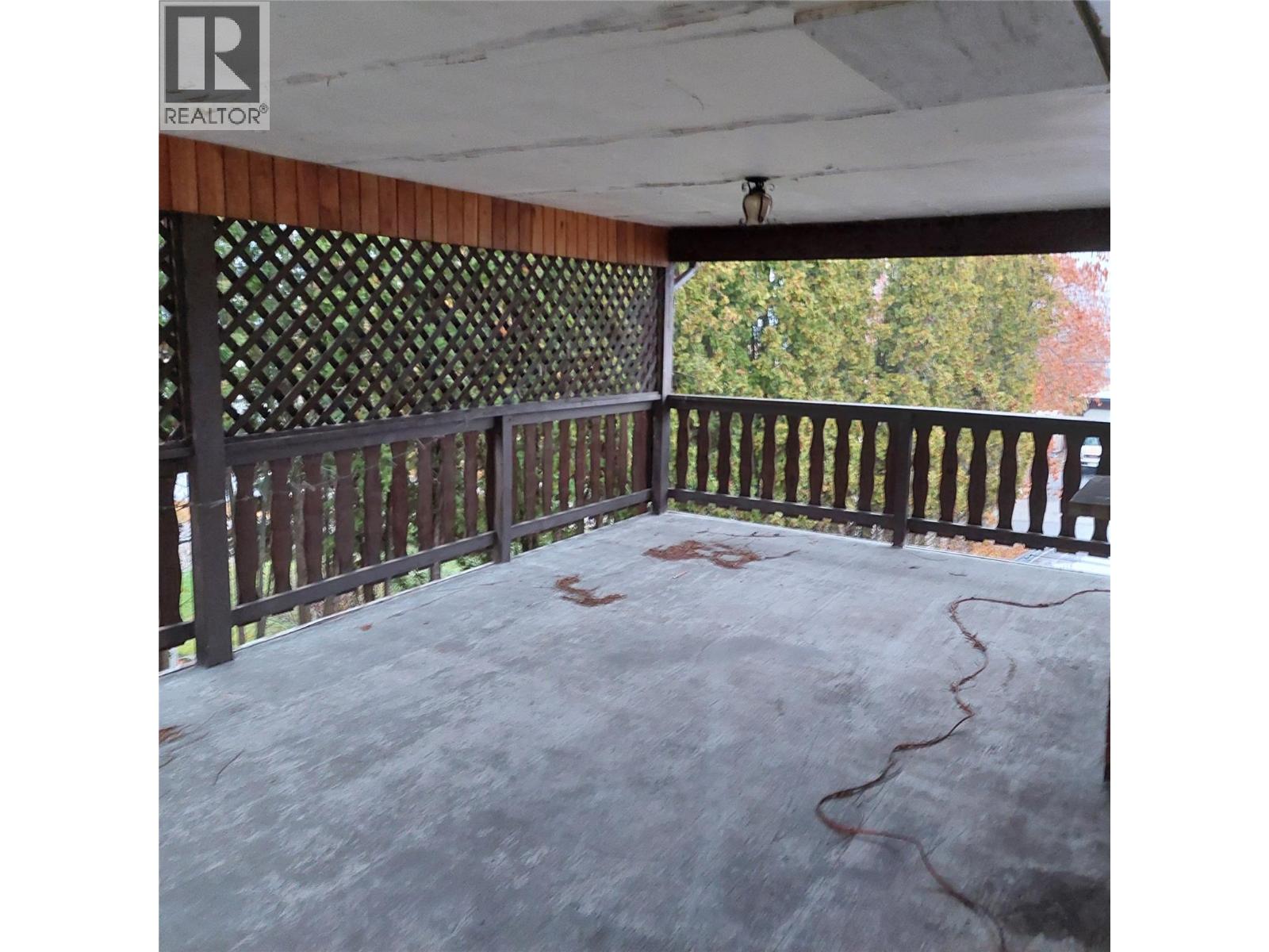  6942 Longacre Drive, Vernon