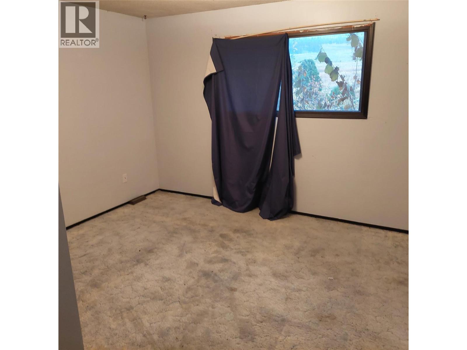  6942 Longacre Drive, Vernon