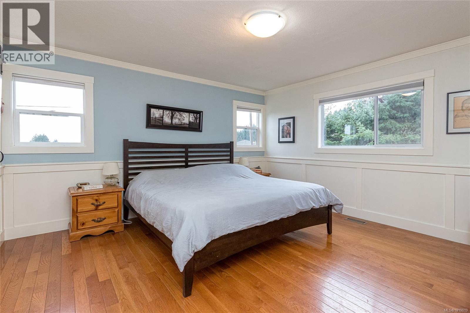 660 Frayne Rd, Mill Bay