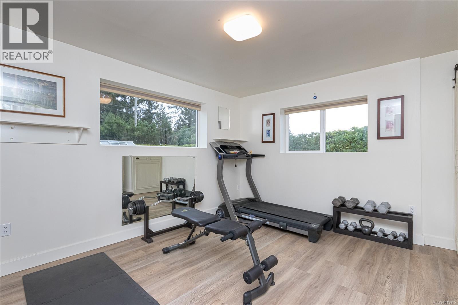 660 Frayne Rd, Mill Bay