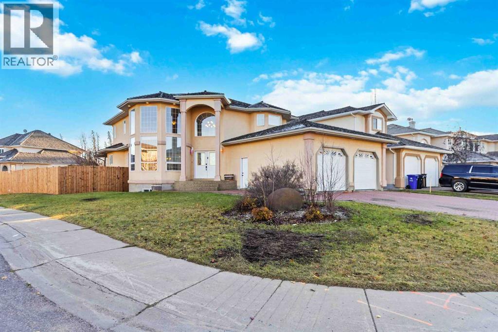 328 Burton Place, Fort McMurray